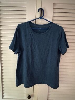 GAP Women’s Short Sleeve Tee in Denim Blue